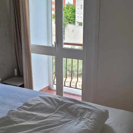 Comfy Near Metro And Airport *