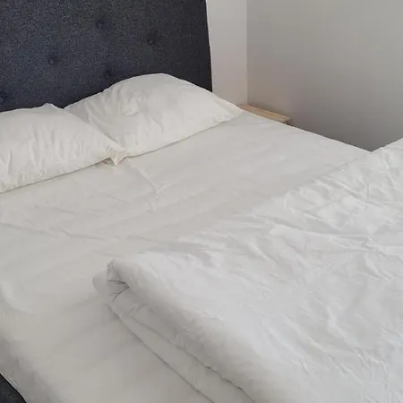 Comfy Near Metro And Airport * Lizbona