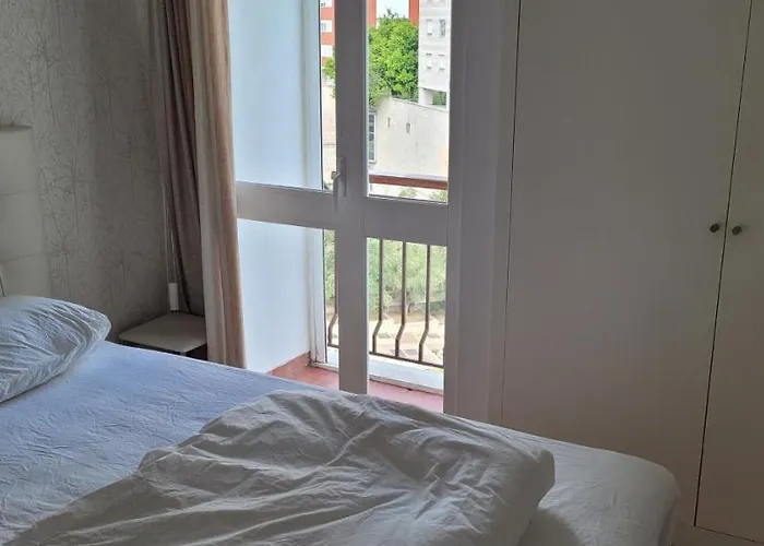 Comfy Near Metro *