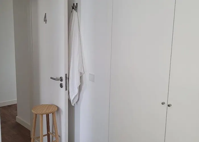 Comfy Near Metro Lissabon