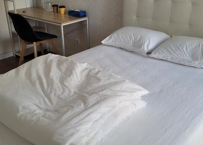 Comfy Near Metro Accommodatie bij particulieren Lissabon