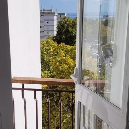 Comfy Near Metro And Airport *
